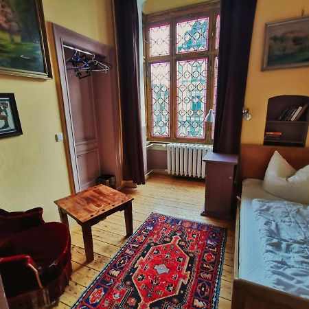 Hummel Hostel - Historische Stadtvilla Mit Garten Weimar  Bagian luar foto
