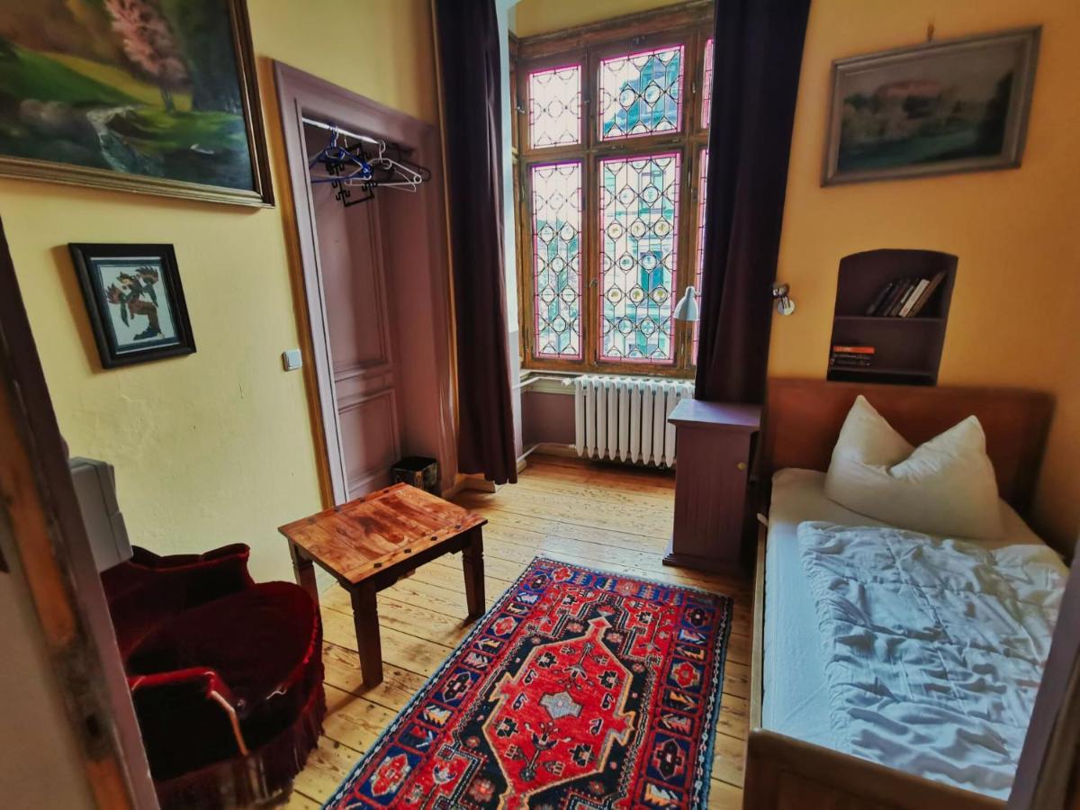 Hummel Hostel - Historische Stadtvilla Mit Garten Weimar  Bagian luar foto