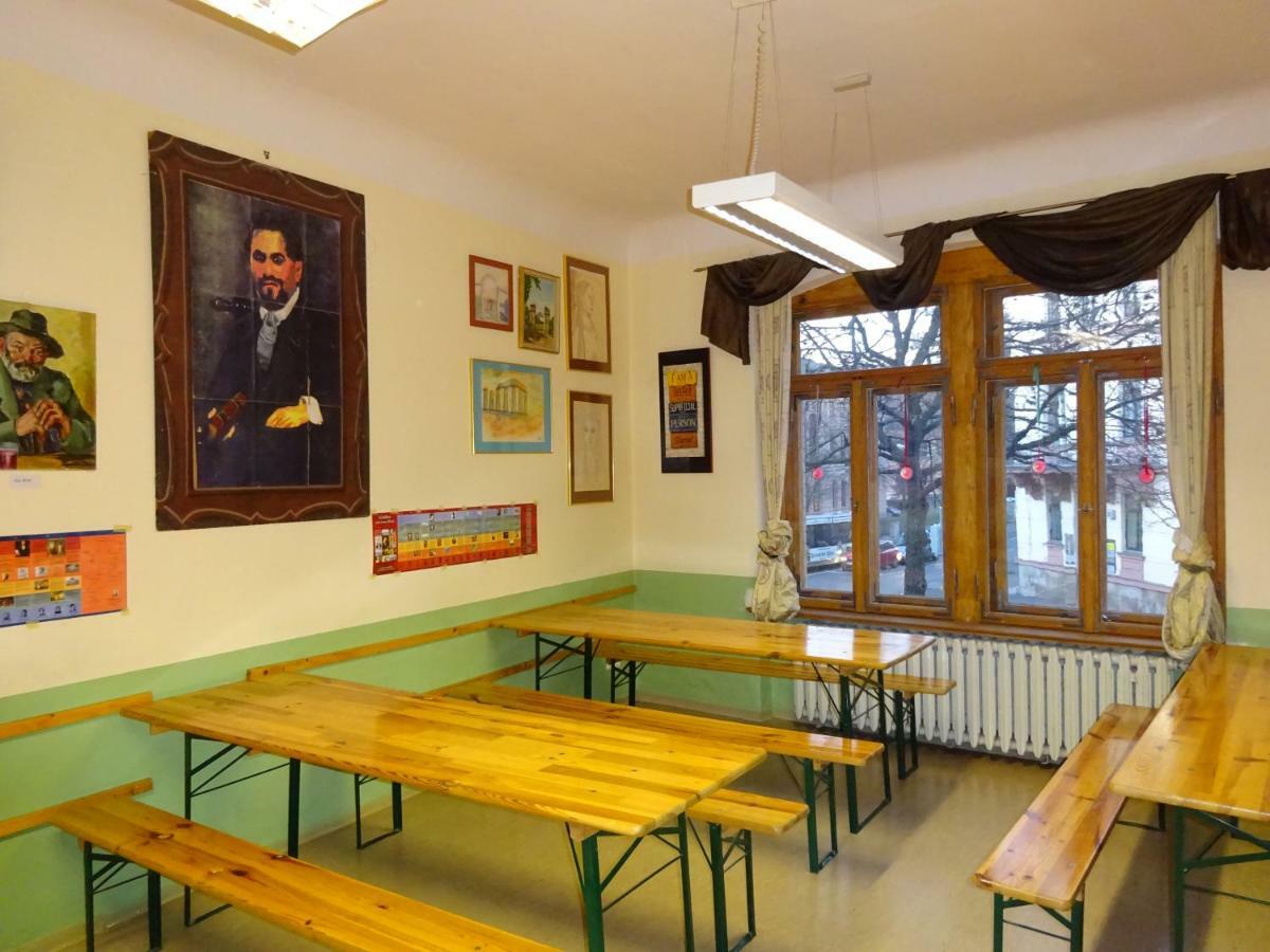 Hummel Hostel - Historische Stadtvilla Mit Garten Weimar  Bagian luar foto
